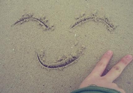 我多么希望明天有太阳,灼烧我那腐烂的梦想。