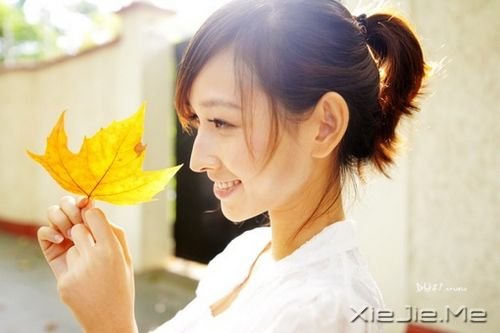 02193 (3) 幸福不是伸手要的,是靠自己争取的 (3)