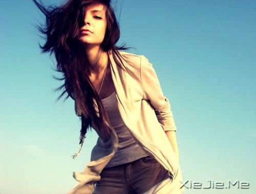 201211192 (1) 一个人的生活,一个人的坚强 (5)