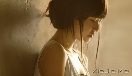 那些被时光碾过的破碎 (1)